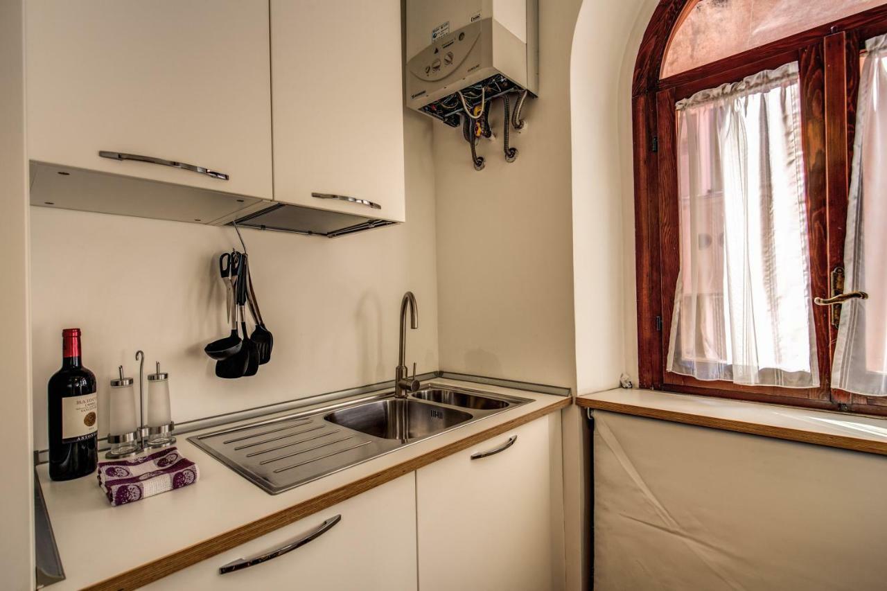 Campo Di Fiori 2 Bedroom Via Giulia روما المظهر الخارجي الصورة