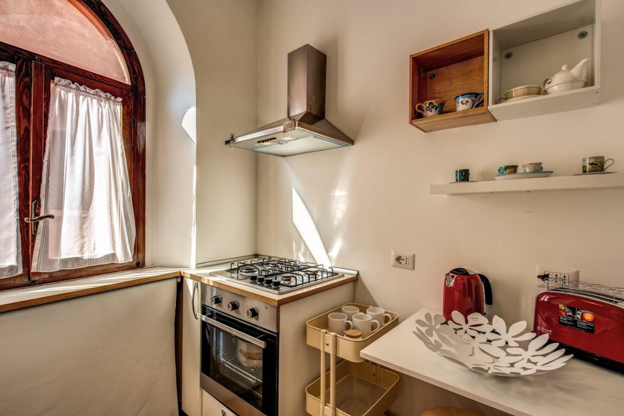 Campo Di Fiori 2 Bedroom Via Giulia روما المظهر الخارجي الصورة