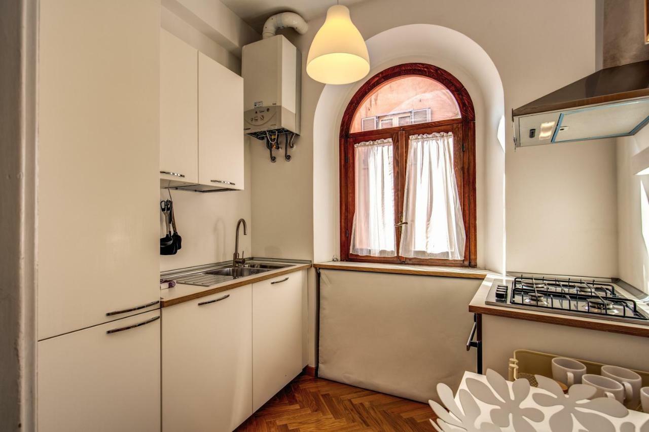 Campo Di Fiori 2 Bedroom Via Giulia روما المظهر الخارجي الصورة